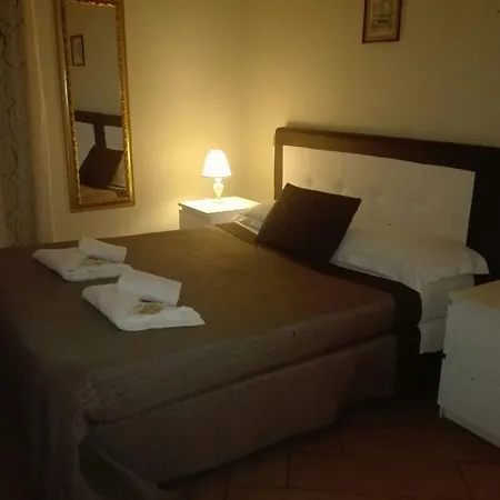 Konukevi Azzurra Trevi